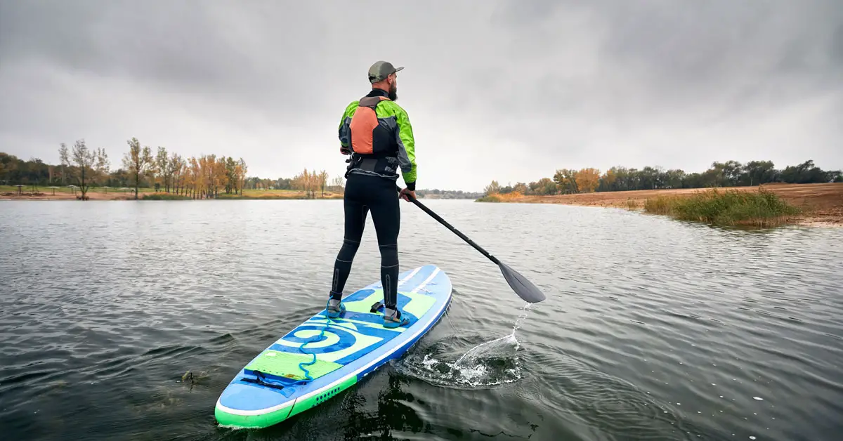 What To Wear Stand Up Paddle Boarding A Seasonal Guide Watersports Bay